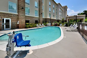 Hampton Inn & Suites Huntersville image