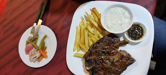 La Plaza Restaurant Grill - Av. 6 de Agosto 733, Cochabamba, Bolivia