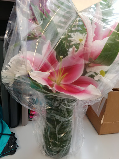 Florist «Country Flower Shop», reviews and photos, 3101 E Layton Ave, Cudahy, WI 53110, USA