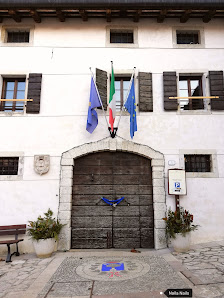 Palazzo Pognici P.za Pognici, 33080 Frisanco PN, Italia