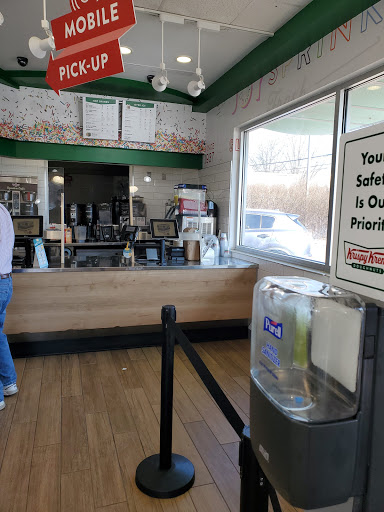 Donut Shop «Krispy Kreme South Charleston», reviews and photos, 42 Riverwalk Plaza McCorkle Ave, South Charleston, WV 25303, USA