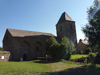 Eglise Notre Dame des Pauvres du Restaurant français Buron de l'Aubrac à Saint-Chély-d'Aubrac - n°9