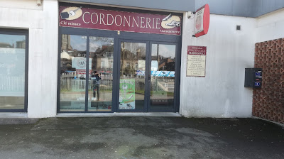 Cordonnerie Traditionnelle à Châteaubourg