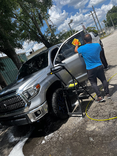 Carwash Clicwash Detailing en Orlando