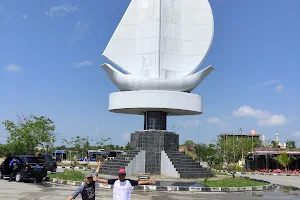 Tugu Iman dan Taqwa image