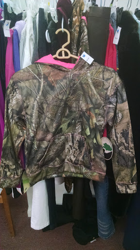 Thrift Store «Halo Bargain Center», reviews and photos