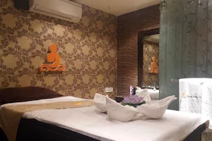 Aroma Beauty Massage Spa (Massage Spa in Gachibowli) image