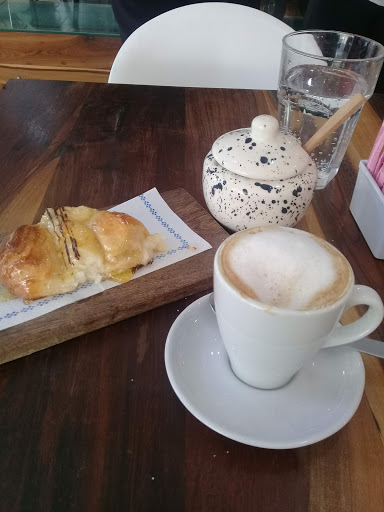 PERDU delicias Y Cafe