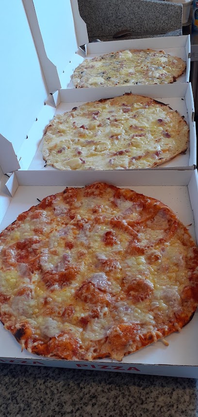 Pizz and chicken