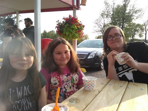 Ice Cream Shop «North Pole Ice Cream Shop», reviews and photos, 2973 Heights Ravenna Rd, Muskegon, MI 49444, USA