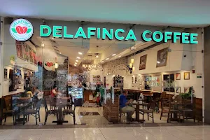 DeLaFinca Coffee Lab • Metrocentro image