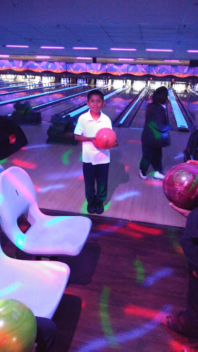 Bowling Alley «AMF Circle Lanes», reviews and photos, 525 Main St, East Haven, CT 06512, USA