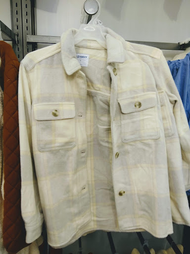 Clothing Store «Old Navy», reviews and photos, 7 Backus Ave, Danbury, CT 06810, USA