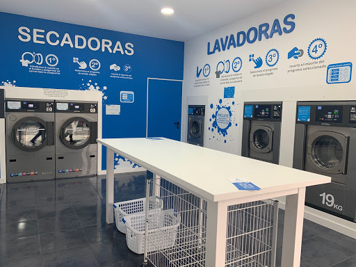 Lavandería Autoservicio Lavalux A Laracha en A Laracha, A Coruña