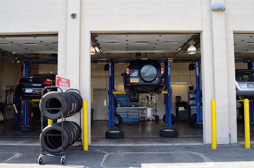 Towing Service «AAA and AAA Car Care Plus - Clarence», reviews and photos, 8120 Main St, Buffalo, NY 14221, USA