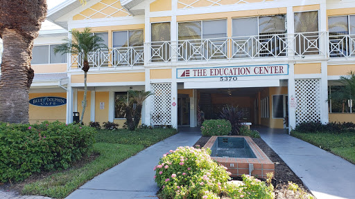 Shopping Mall «Centre Shops of Longboat Key», reviews and photos, 5370 Gulf of Mexico Dr, Longboat Key, FL 34228, USA