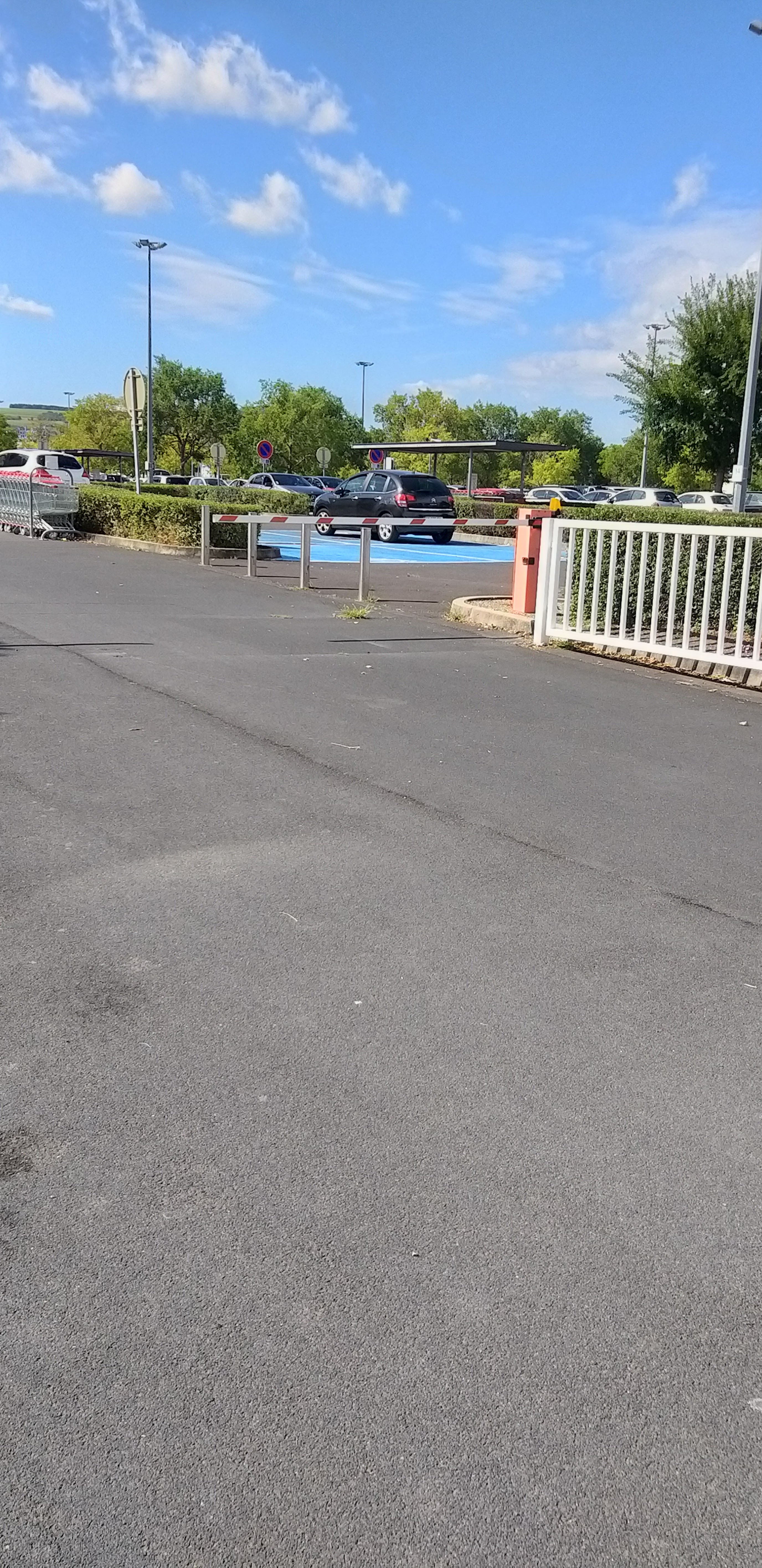 Photo n° 9 de l'avis de unmecdesannees80. fait le 24/05/2018 à 20:17