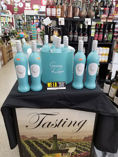 Shopping Mall «Woodmoor Shopping Center», reviews and photos, 10115 Colesville Rd, Silver Spring, MD 20901, USA