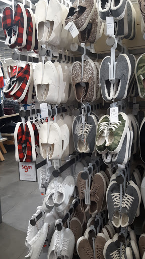 Clothing Store «Old Navy», reviews and photos, 1400 Willowbrook Mall, Wayne, NJ 07470, USA