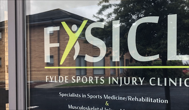 Dr Duncan Robertson, Sports/Msk & Exercise Consultant, FYLDE SPORTS INJURY CLINIC - Preston