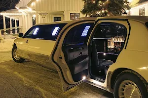 Akron Limousine Service image