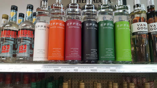 Liquor Store «Twinsburg Beer Wine & Liquor», reviews and photos, 9224 Darrow Rd, Twinsburg, OH 44087, USA