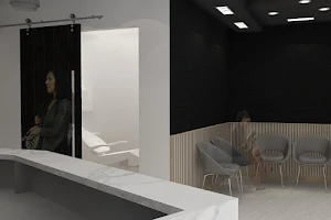 Studio Dental at Eaton Centre image