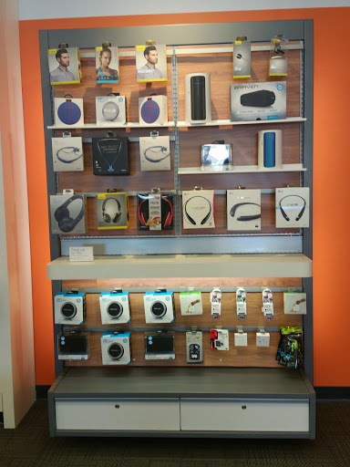 Cell Phone Store «AT&T Authorized Retailer», reviews and photos, 23639 Calabasas Rd, Calabasas, CA 91302, USA
