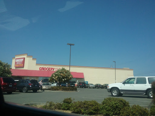 Grocery Store «Grocery Outlet Bargain Market», reviews and photos, 625 Commercial St, Eureka, CA 95501, USA