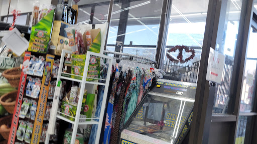 Liquor Store «Royal Liquors», reviews and photos, 801 Southwest Blvd, Kansas City, MO 64108, USA