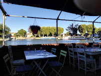 Atmosphère du Restaurant de fruits de mer Ni vu, ni connu à Aigues-Mortes - n°11