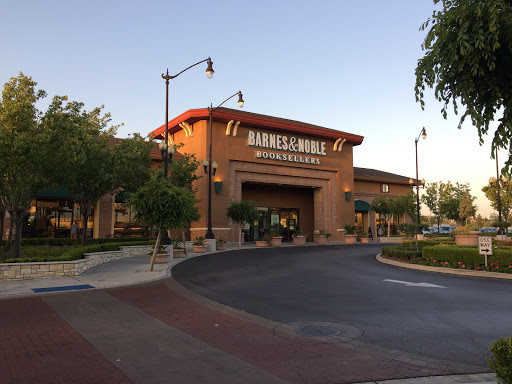 Book Store «Barnes & Noble», reviews and photos, 1923 W Malvern Ave, Fullerton, CA 92833, USA