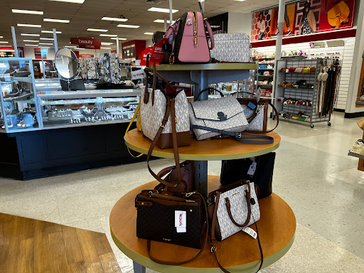 Department Store «T.J. Maxx», reviews and photos, 875 Queen St, Southington, CT 06489, USA