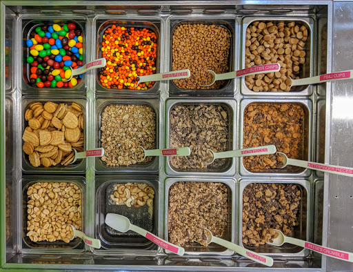 Frozen Yogurt Shop «sweetFrog», reviews and photos, 34 Shunpike Rd #28, Cromwell, CT 06416, USA