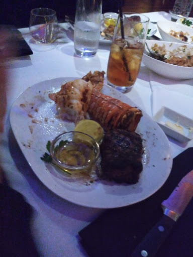 Shopping Mall «The Bluffs Shopping Center», reviews and photos, 1302 - 1380 Bison Ave, Newport Beach, CA 92660, USA