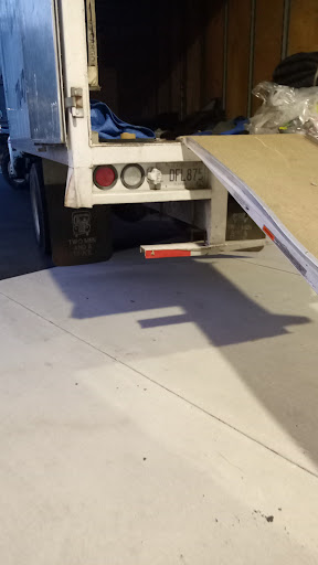 Moving and Storage Service «Two Men and a Truck», reviews and photos, 7225 Daniel Dr d, Stockbridge, GA 30281, USA