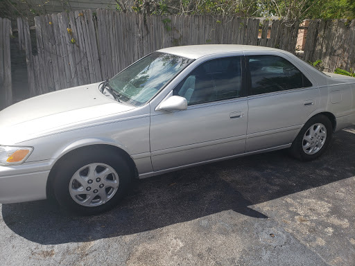 Used Car Dealer «Donny Mills Auto Sales», reviews and photos, 450 E Bay Dr, Largo, FL 33770, USA