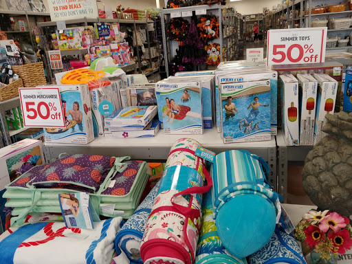 Home Goods Store «Tuesday Morning», reviews and photos, 2325 S Stemmons Fwy #103, Lewisville, TX 75067, USA