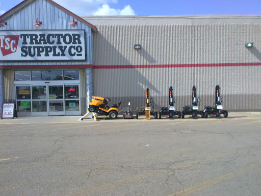 Home Improvement Store «Tractor Supply Co.», reviews and photos, 180 Great Oaks Trail a, Wadsworth, OH 44281, USA