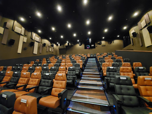 Cinemas with sofas in Shenzhen