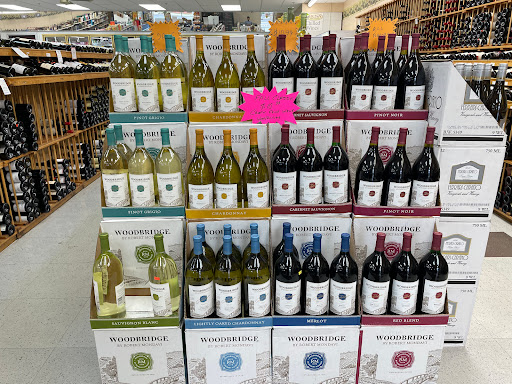 Wine Store «Busa Wine & Spirits», reviews and photos, 55 Bedford St, Lexington, MA 02420, USA