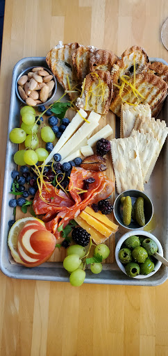 Wine Store «Blackbird Wine Shop», reviews and photos, 4323 NE Fremont St, Portland, OR 97213, USA