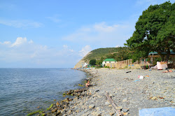 Foto von Uzhnaya Ozereevka mit lange bucht