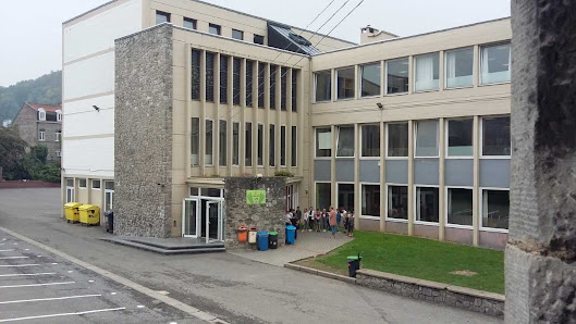 Ecole Fondamentale Sainte-Begge 1 Et 2 Rue Bertrand 80, 5300 Andenne, Belgique