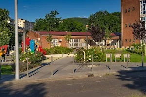 Házi Gyermekorvosi Rendelő, Vörösvári út image