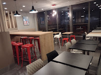 Atmosphère du Restaurant KFC Le Mans Hunaudières - n°17