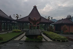 Taman Buah Karangrejo image