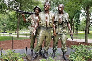 Three Servicemen Statue