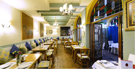 Restaurante Casa Rubio - C. Prta de Almodóvar, 5, 14003 Córdoba, Spain