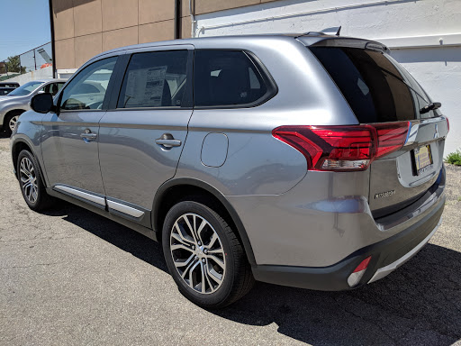 Mitsubishi Dealer «Max Madsen Mitsubishi», reviews and photos, 2424 Ogden Ave, Downers Grove, IL 60515, USA